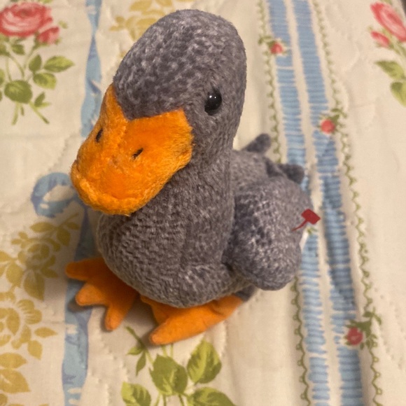 Beanie Honks the Goose - Picture 4 of 5